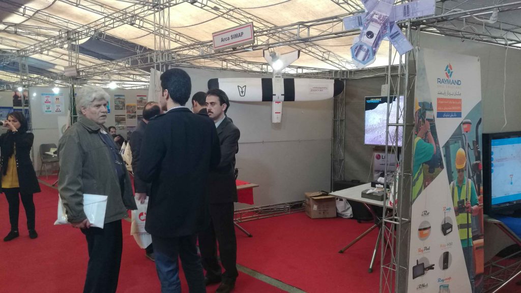 آرکا در نمایشگاه سی و ششمین همایش ملی و سومین کنگره بین المللی تخصصی علوم زمین