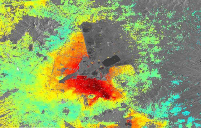 فرونشست صنایع نفتی